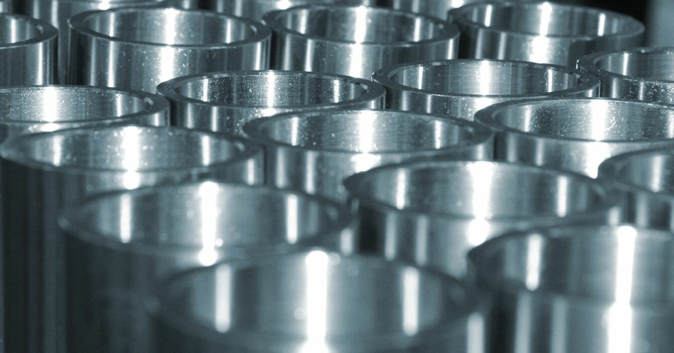 steel-pipes-put-together